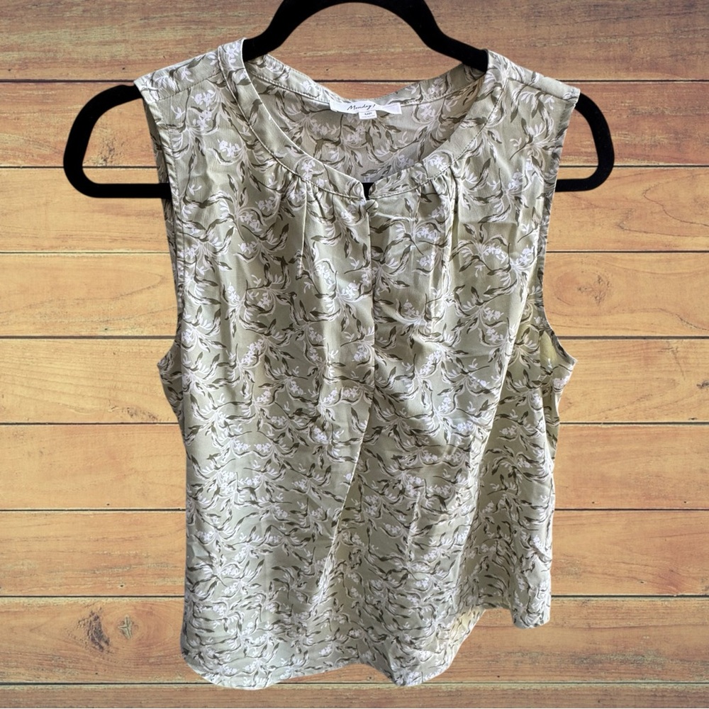 NEW Monday Fun x Stitch Fix Green Floral Sleeveless Blouse, MP